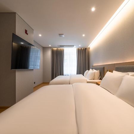 Comfort Inn Yeouido Seoul Bagian luar foto