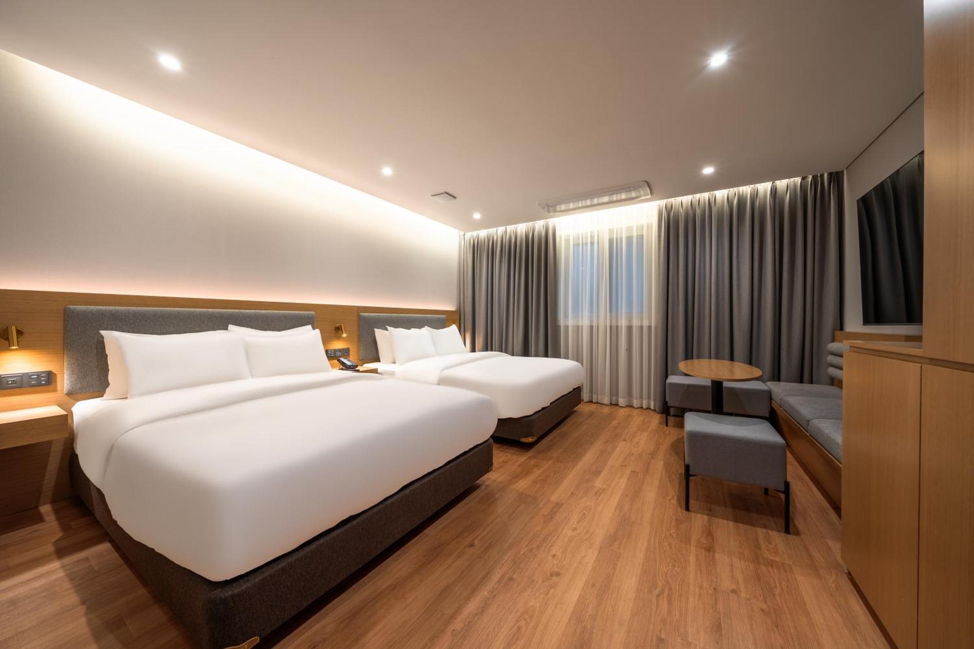 Comfort Inn Yeouido Seoul Bagian luar foto