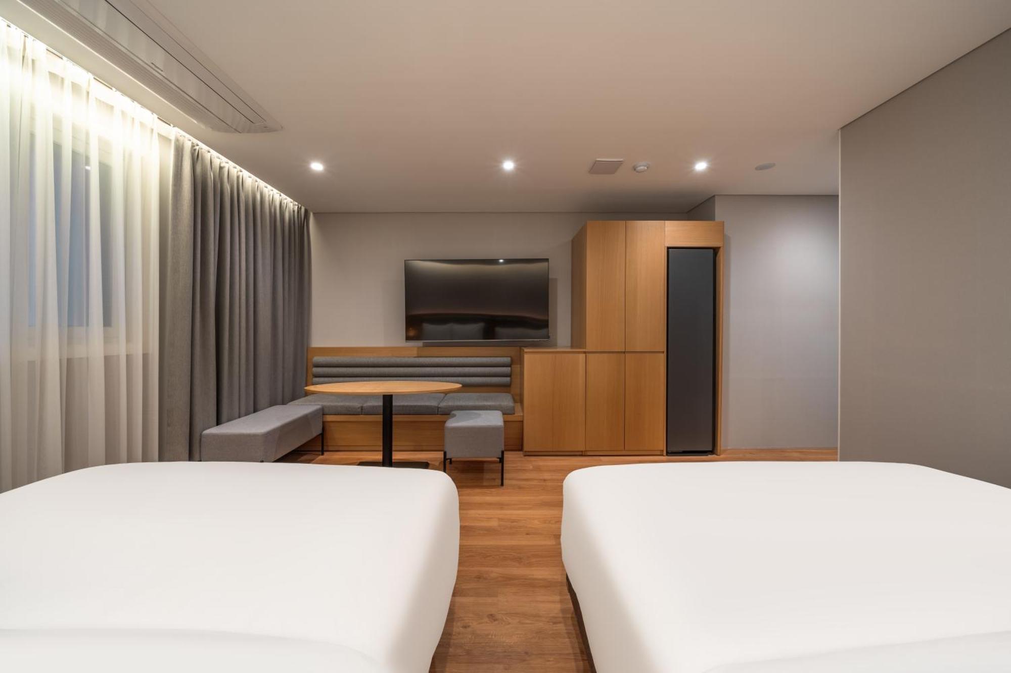 Comfort Inn Yeouido Seoul Bagian luar foto