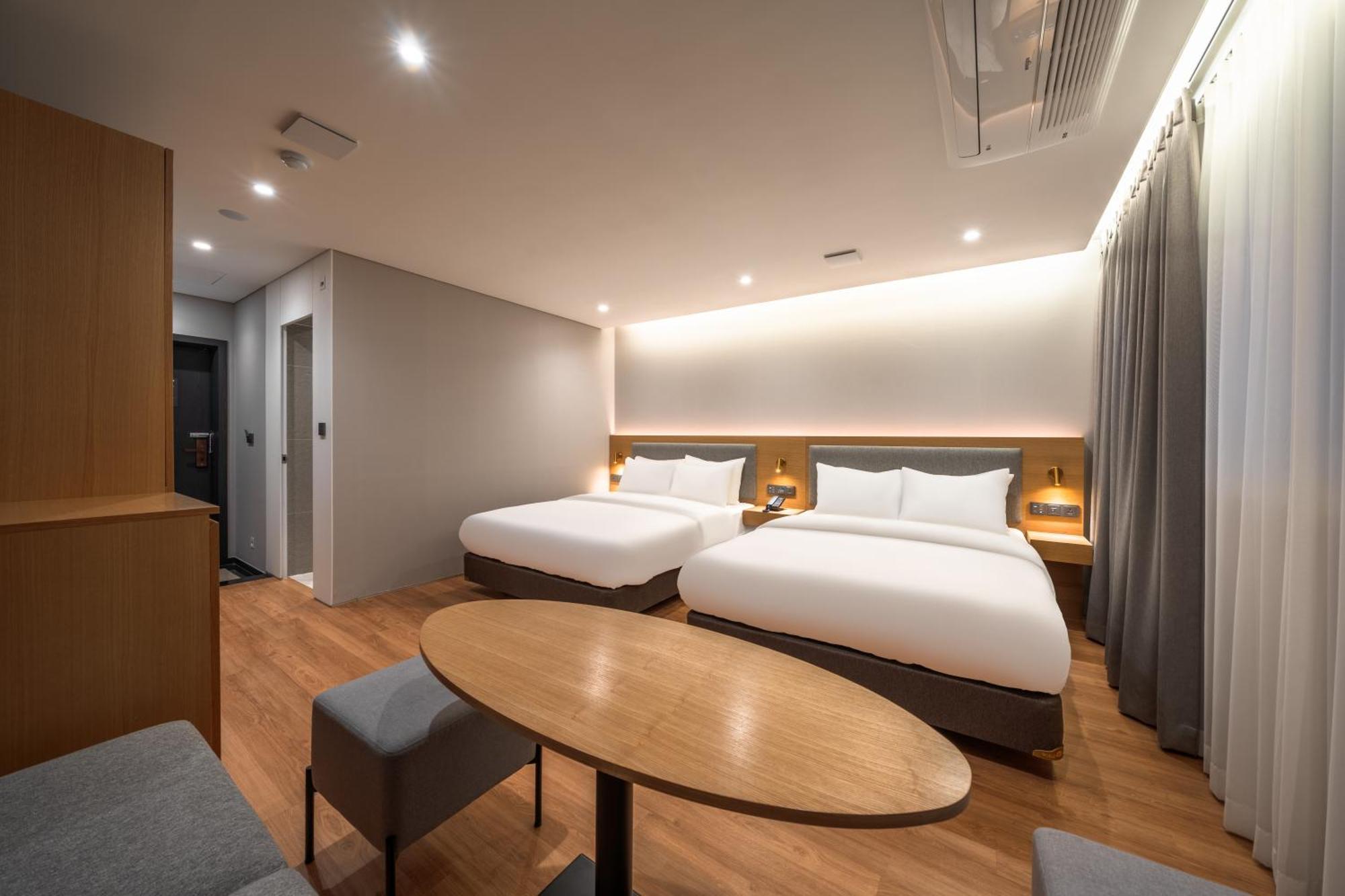 Comfort Inn Yeouido Seoul Bagian luar foto